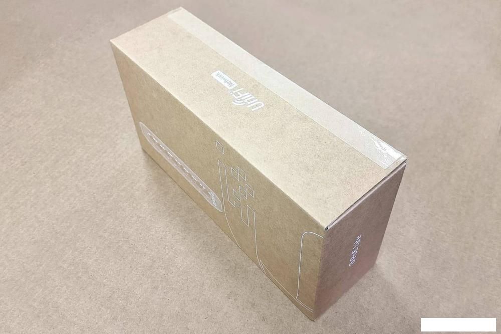 Управляемый коммутатор 2-го уровня Ubiquiti UniFi Switch Lite 8 POE