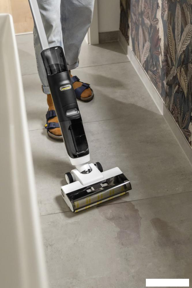 Вертикальный моющий пылесос Karcher FCV 3 1.056-122.0