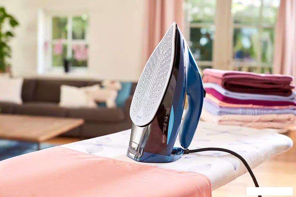 Утюг Philips DST5030/80