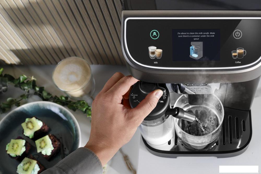 Кофемашина DeLonghi Magnifica Plus ECAM320.70.TB