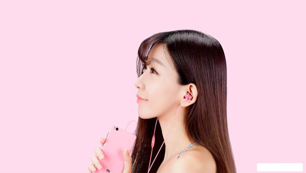 Наушники Xiaomi Mi In-Ear Headphones Basic HSEJ03JY (серебристый)