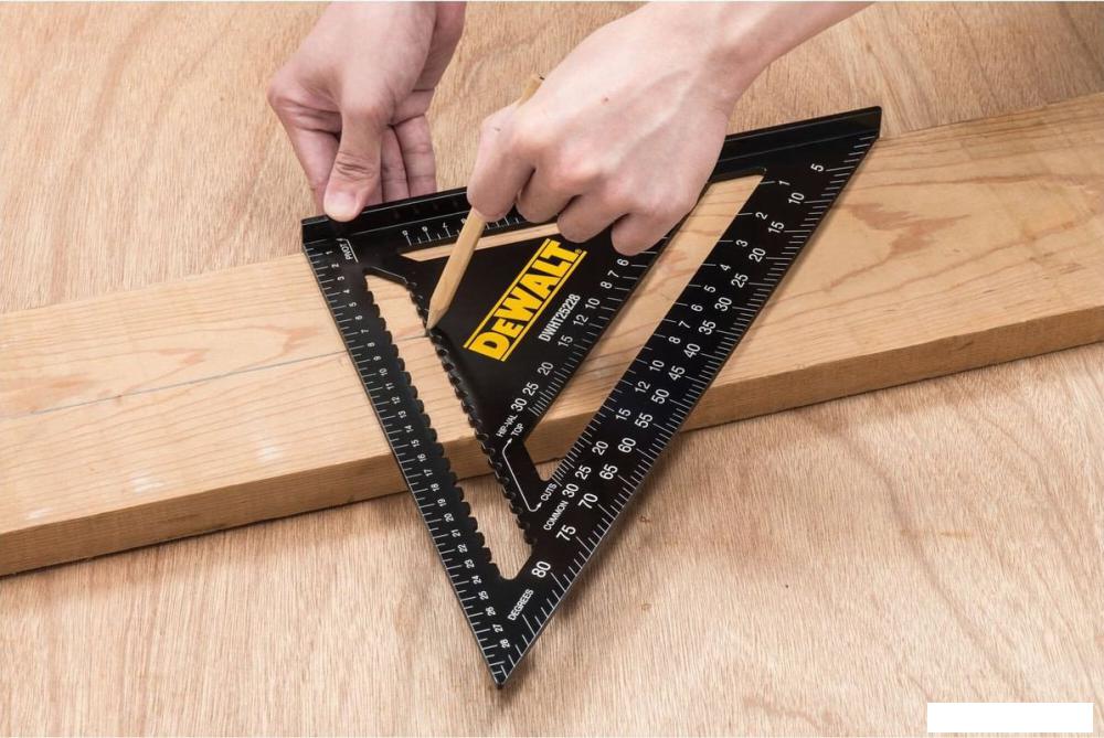 Угольник DeWalt DWHT25227-0