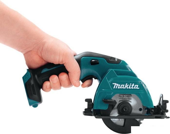 Дисковая (циркулярная) пила Makita HS301DZ (без АКБ)