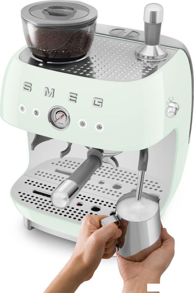 Рожковая кофеварка Smeg EGF03PGEU