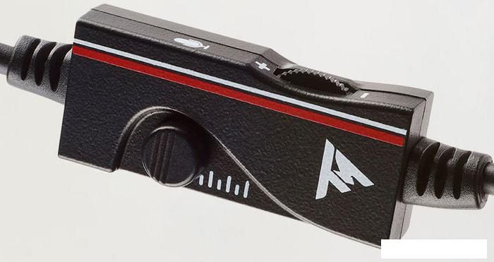 Наушники Thrustmaster T.Racing Scuderia Ferrari Edition