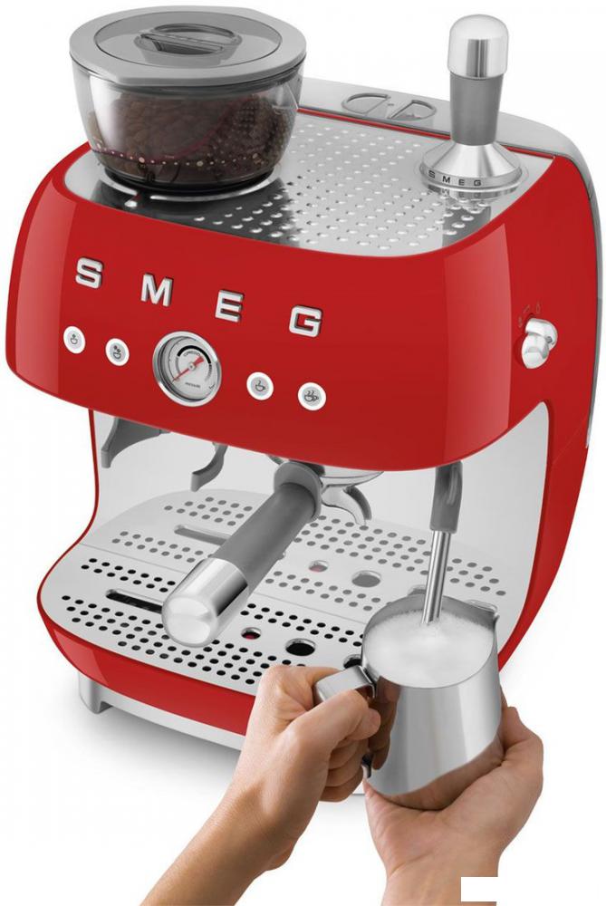 Рожковая кофеварка Smeg EGF03RDEU