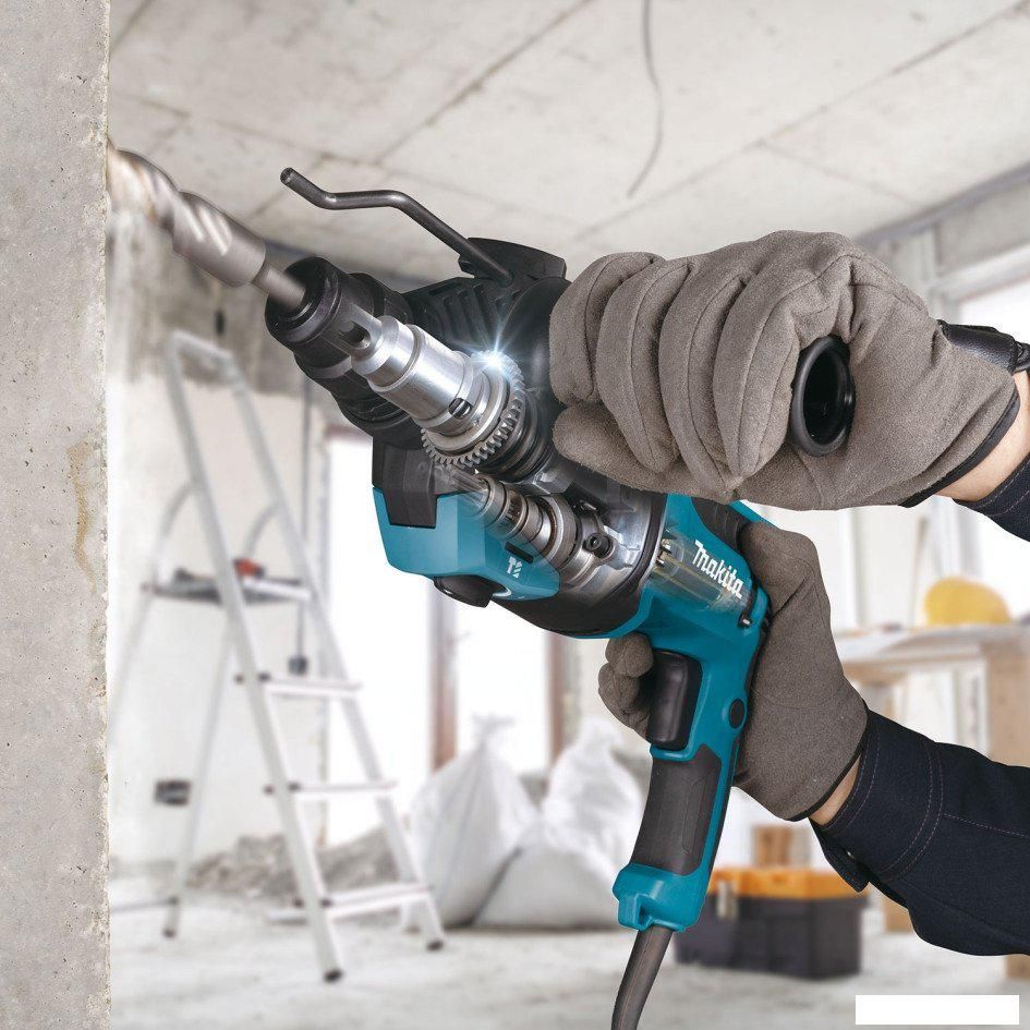 Перфоратор Makita HR2670