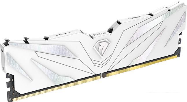 Оперативная память Netac Shadow II White 16ГБ DDR4 3200МГц NTSWD4P32SP-16W