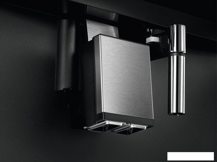 Кофемашина Electrolux EBC85H