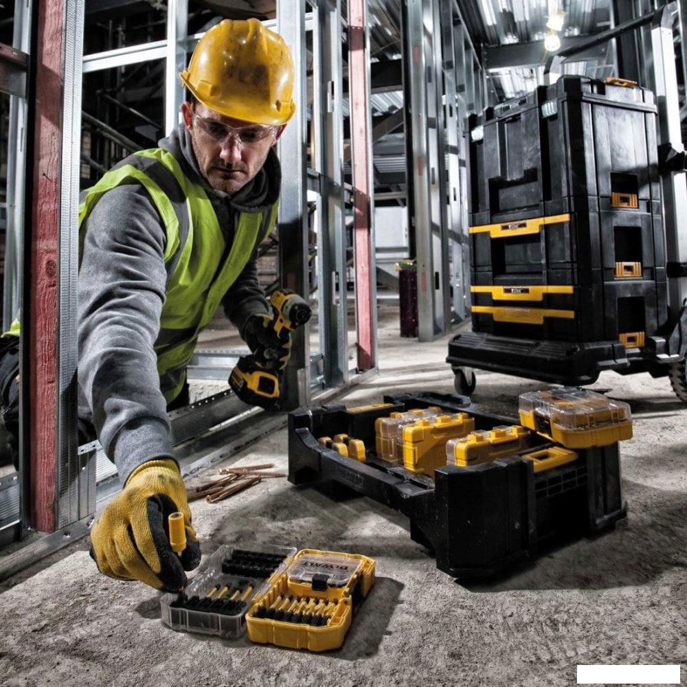 Набор бит DeWalt DT70747T-QZ