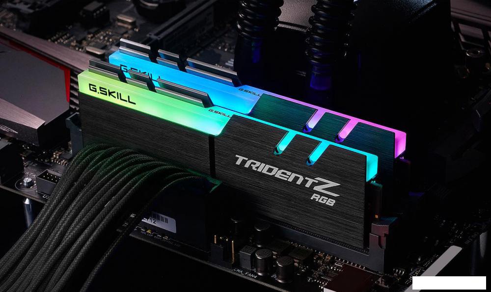 Оперативная память G.Skill Trident Z RGB 2x16GB DDR4 PC4-25600 F4-3200C16D-32GTZR