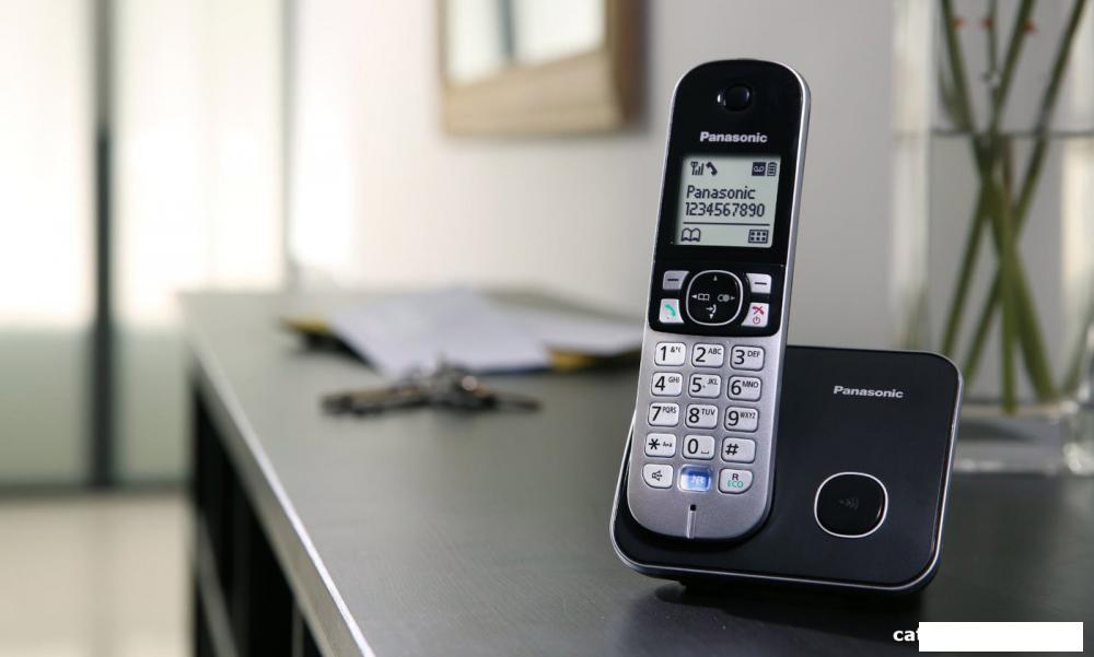 Радиотелефон Panasonic KX-TG6812RUB