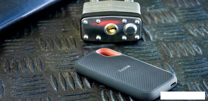 Внешний накопитель SanDisk Extreme V2 SDSSDE61-2T00-G25 2TB