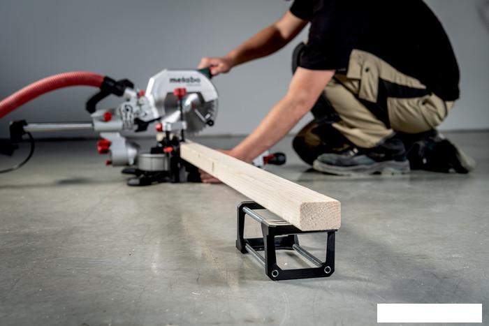 Торцовочная пила Metabo KGS 216 M 613216000
