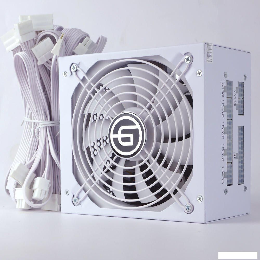 Блок питания Ginzzu MC1000 (белый)