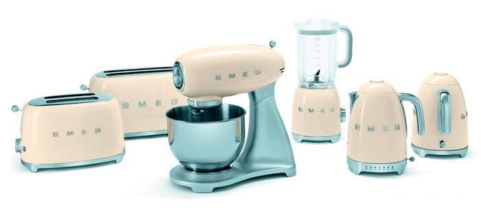 Тостер Smeg TSF02CREU