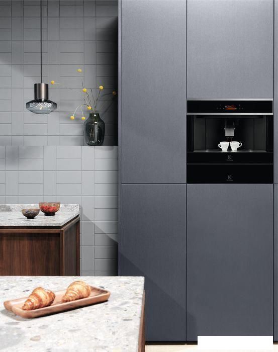 Кофемашина Electrolux EBC85X
