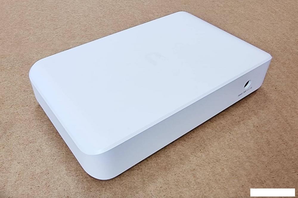 Управляемый коммутатор 2-го уровня Ubiquiti UniFi Switch Lite 8 POE