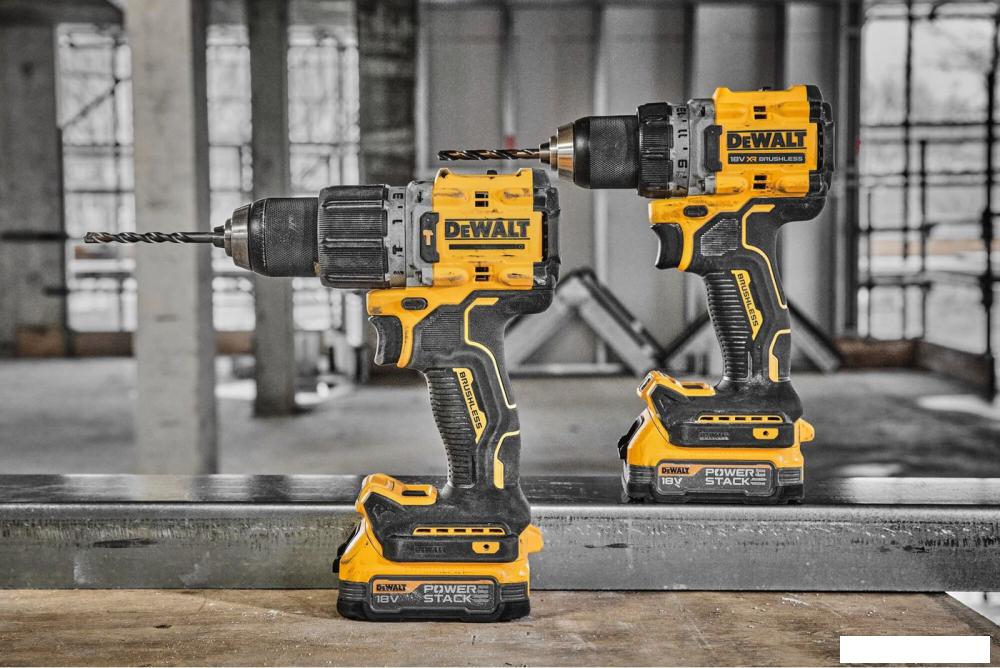 Дрель-шуруповерт DeWalt DCD800E1T (с 1-им АКБ 1.7 Ач, кейс)