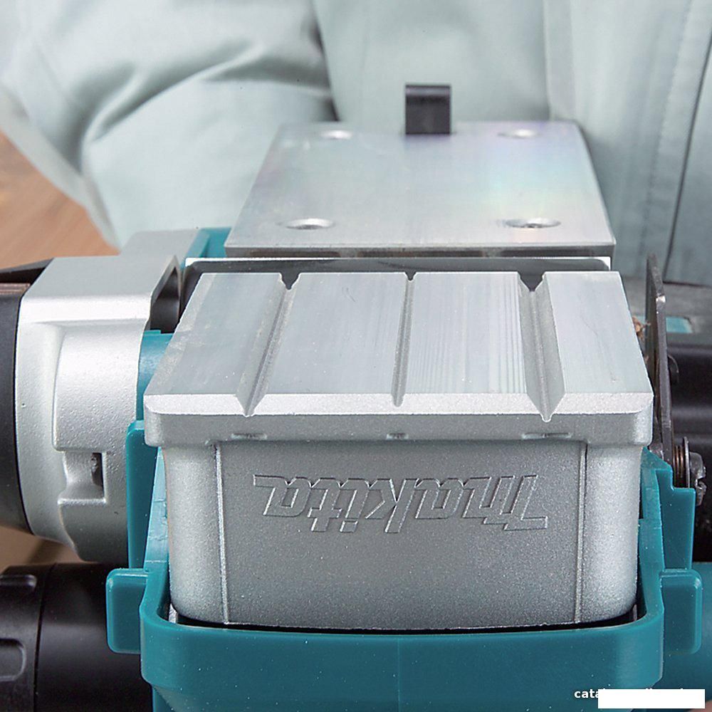 Рубанок Makita KP0810