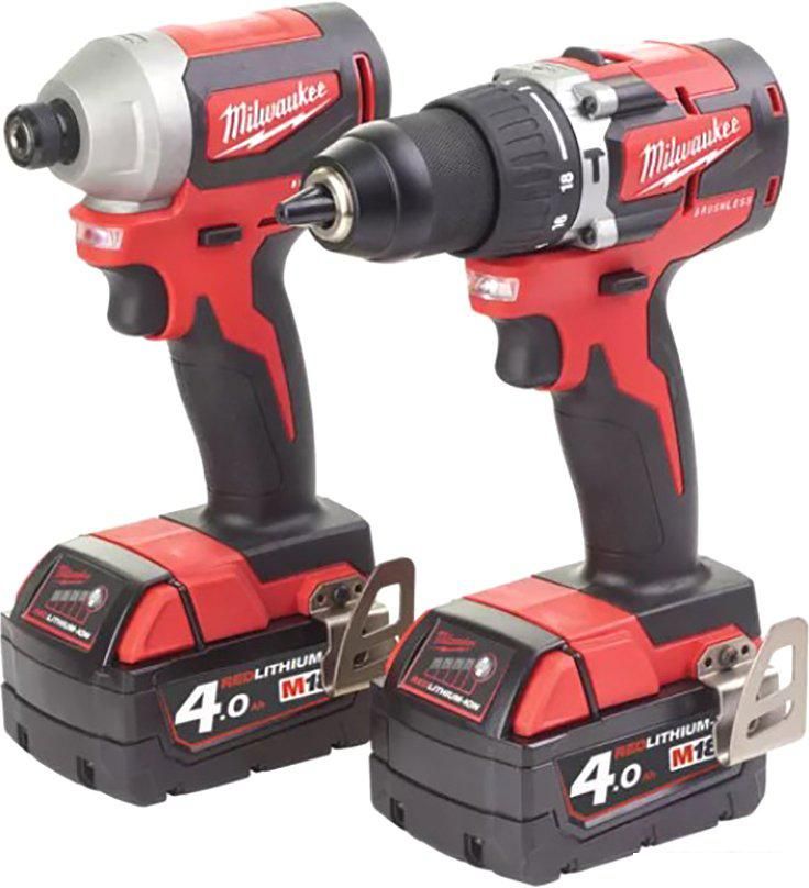 Milwaukee M18 CBLPP2A-402C 4933464536 (шуруповерт, винтоверт, 2 АКБ, кейс)