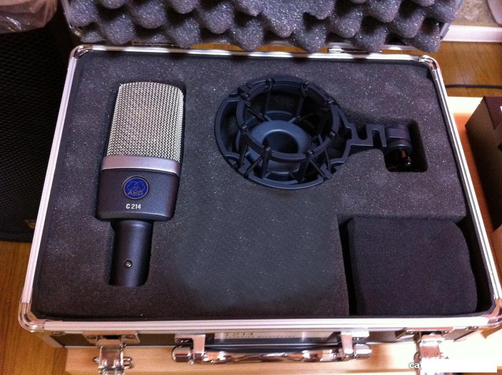 Микрофоны AKG C214