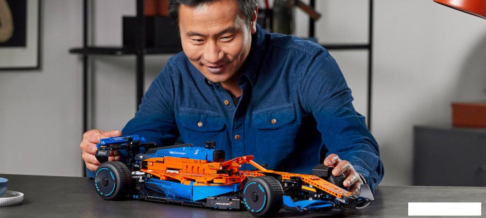 Конструктор LEGO Technic 42141 Гоночный автомобиль McLaren Formula 1